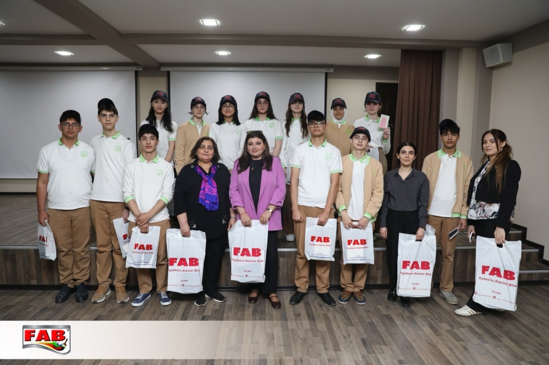 Students of the Chemistry and Biology Lyceum at “FAB”